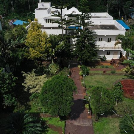 Cliffhanger Retreat Yercaud Exterior foto